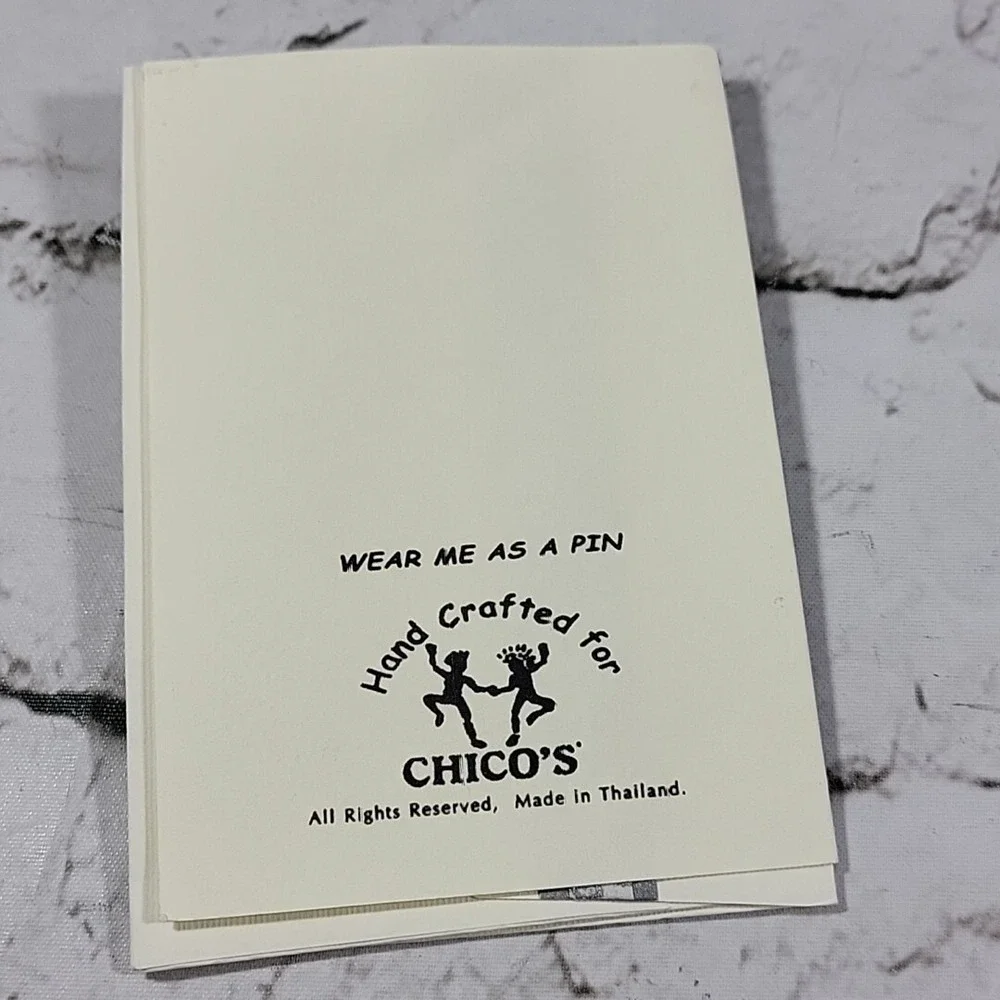 Chicos Pin Brooch Cat in a Christmas Package Box‎